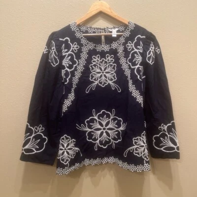 Top para mujer Cato azul marino bordado 18/20 Foto 1 de 4