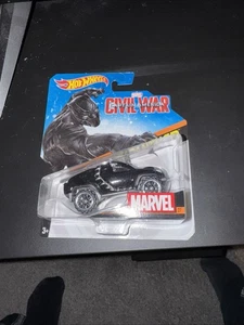 Coches de personajes de Marvel de Hot Wheels #27 Black Panther - Imagen 1 de 1