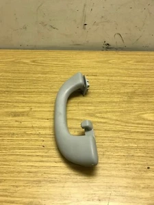 Peugeot/Citroen C5 2008 techo trasero izquierdo derecho mango de agarre 9686111180 9681364780 - Imagen 1 de 3