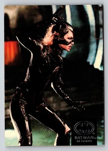 Trade Card 1992 Batman Returns Movie Topps Stadium Club Series #95 Catwoman - Picture 1 of 2