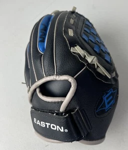 Guanto da baseball EASTON Z-Flex modello 9,5" #EKP9500 nero/blu LHT rotto nel cinturino - Foto 1 di 5