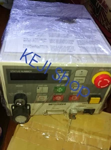 1PCS USED Mitsubishi controller CR1-571-S12 Fast Shipping Via DHL/FedEX - Afbeelding 1 van 3
