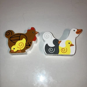 Piezas de rompecabezas de madera de repuesto Melissa & Doug: pollo y pato - Imagen 1 de 4