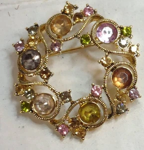 MONET, Pastel Rhinestone, Open Wreath, Goldtone, Brooch - Picture 1 of 4