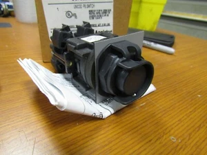 NEW EGS APPLETON BLACK EXPLOSION PROOF LOCKING PUSHBUTTON UCPB2BL - Picture 1 of 4