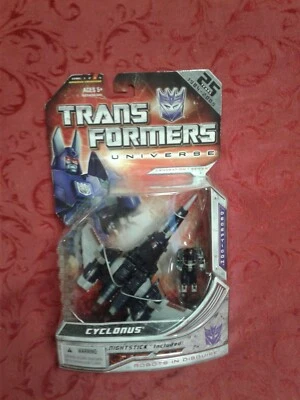 Rare sealed Transformers Universe 25th Anniversary Decepticon Cyclonus gift deco - Image 1 of 4