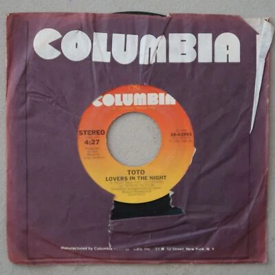 TOTO LOVERS IN THE NIGHT/WAITNG FOR YOUR LOVE VINYL 45 COLUMBIA VG 16-173 - Image 1 of 3