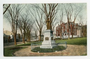 Postal a color del monumento a Hannah Duston, Haverhill, Massachusetts - Imagen 1 de 2