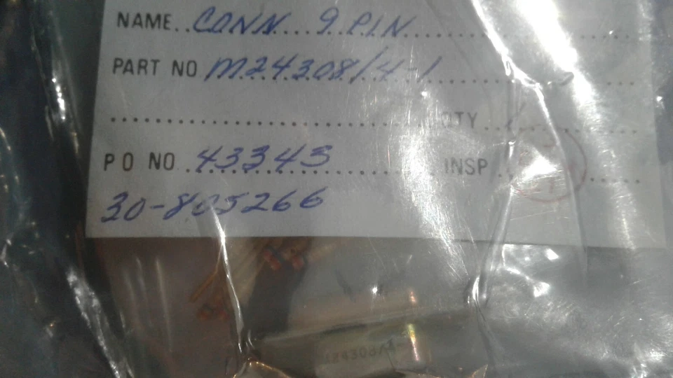 (1pc) M24308/4-1, ITT CANNON, D-SUB CONNECTOR - Image 1 of 1