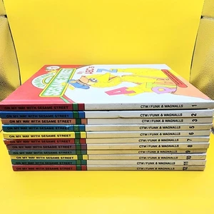On My Way With Sesame Street Books 1-3, 5-12 Hardback Lot PBS - Foto 1 di 5