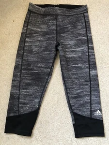 Women’s Black Adidas Climate Techfit 3/4 Leggings Running Size 8-10 Slimming - Picture 1 of 5