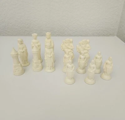 Vintage 14 Piezas Blanco ANRI Lowe Ajedrez Rey Arturo Renacimiento REEMPLAZO Usado Foto 1 de 4