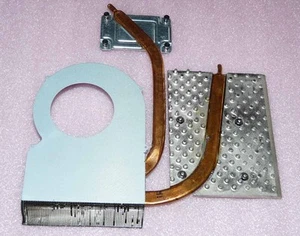 Kühlkörper Kühler für Toshiba Qosmio X870 X870-124 X870-15K X870-141 X870-13Z - Bild 1 von 2