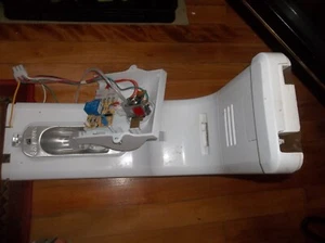 WHIRLPOOL REFRIGERATOR COMPLETE CONTROL BOX PLUS AIR DIFFUSER W10305175 ETC. - Picture 1 of 3