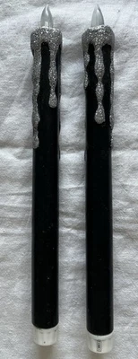 2 ПИРСА один Хэллоуин черный серебряный блестящий конус свечи готический мерцающий аккумулятор - Изображение 1 из 4