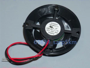 2PCS New Panasonic UDQF4FL11-YK DC 3.3V 0.6A 4CM 2-Wires Mute Round Cooling Fan - Zdjęcie 1 z 5