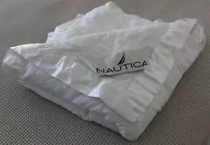 Nautica White Cotton Quilt Blanket Satin Trim Queen - Picture 1 of 17
