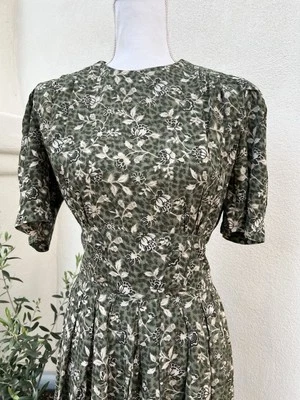 Vestido De Colección Karin Stevens Verde Floral Cottagecore Midi Botón Mujer 8 Estilo Años 40 Foto 1 de 4