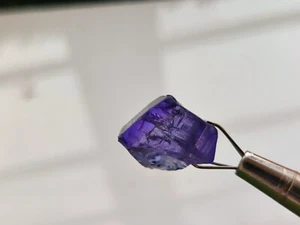 AA Pleochoric Natural Tanzanite Crystal Rough Gemstone 13.5 Carats 14x12x11mm - Picture 1 of 6