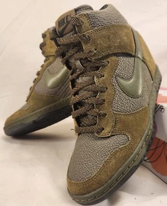 Nike Dunk Sky Hi Damen Größe 6 Hochwaldgrün versteckter Keilabsatz 644877-302 - Bild 1 von 14