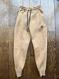 Nike Women's Sportswear Tech Fleece Mid-Rise Joggers Flax Brown NWT size XS - Picture 1 of 6