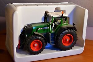 Siku Fendt 930 Vario 1-32 diecast tractor boxed in mint condition