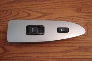 2007 TOYOTA AVALON XL 3.5L FWD OEM Front Passenger Right Side Window Switch - Picture 1 of 5