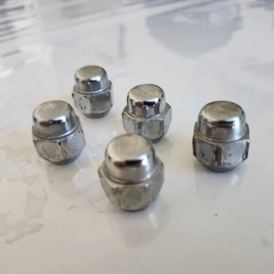 2013-2023 Nissan Sentra conjunto de 5 porcas de roda cromadas OEM - Imagem 1 de 4