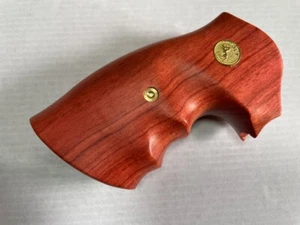 New grip for COLT PYTHON grips (I, E FRAME) Smooth hard wood and Medallions - Picture 1 of 4