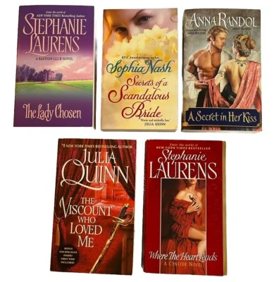 Vintage Lot of 5 Historical Romance Paperbacks - Stephanie Laurens, Julia Quinn Foto 1 de 4