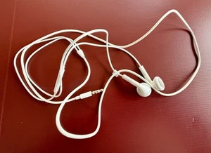 iPhone earbuds wired, With Jack, Never Used - Picture 1 of 5