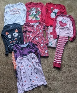 Lot Of girls Holiday Outfits Size 5-6, Christmas, Halloween, Valentine's Day - Picture 1 of 13