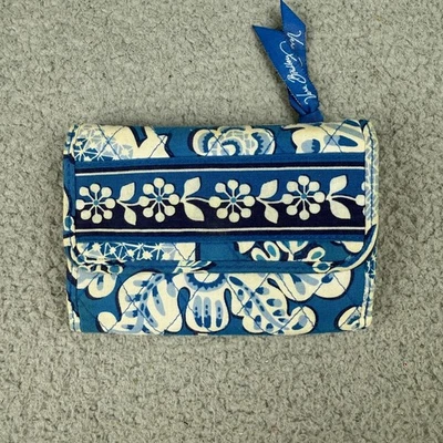 Vera Bradley Wallet Trifold Blue Floral 5.5" x 4" Credit Card Holder Snap Zipper - Image 1 of 4