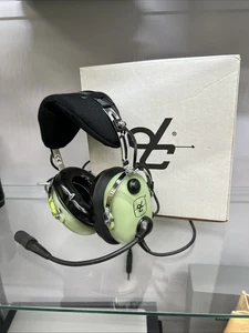 David Clark H10-13.4 (New) Passive Headset - Picture 1 of 4