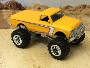 1972 72 Chevrolet C10 Cheyenne Fleetside MONSTER 4x4  1/64 Scale Limited Ed OO32 - Picture 1 of 4
