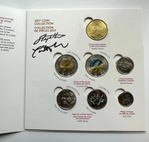 Canada 2017 150 My Canada Glow In Dark Toonie Coin Folder - Designers' Signature - Picture 1 of 4