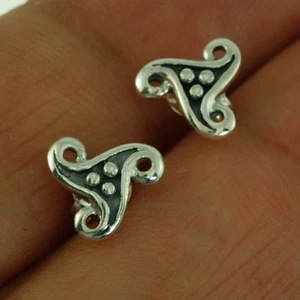 Pendientes de plata celta de tres remolinos de plata esterlina 925 hechos a mano - Imagen 1 de 3