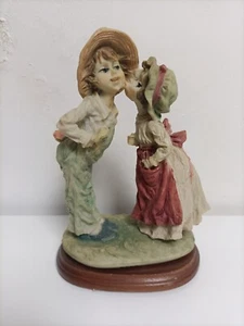 Figura 1982 de Florence Guiseppe Armani Shy Kiss Boy - Imagen 1 de 7