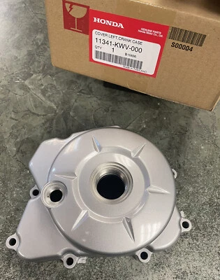 Cubierta del estator del cárter izquierdo Honda CRF110F CRF 110 F 2013-2025 OEM 11341-KWV-000 Foto 1 de 4
