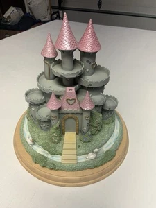 Precious Moments Ultimate Disney Princess Castle *SIN estatuillas* no se ilumina - Imagen 1 de 4