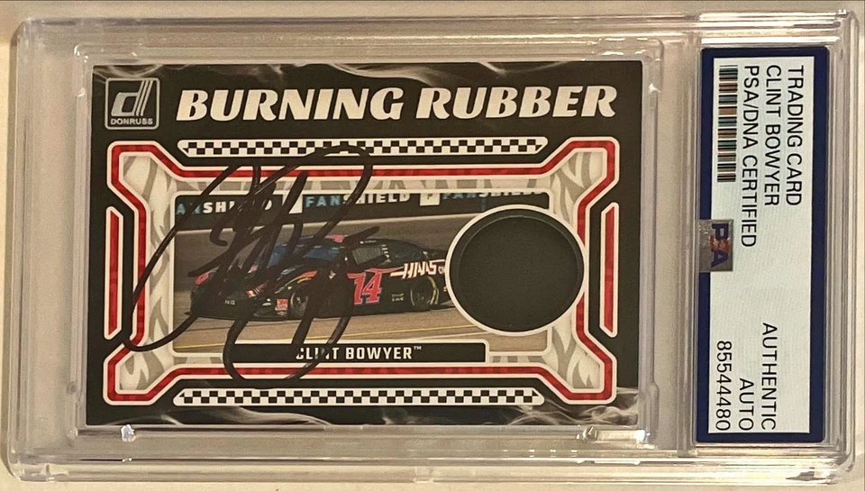 Tarjeta automática firmada con neumático usado Panini Donruss Clint Bowyer Race 2024 #BRM-CB PSA DNA Foto 1 de 1