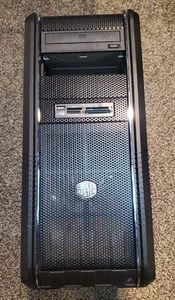 Cooler Master CM 690 II - mid-tower computer - ATX Mid-Tower - Picture 1 of 16