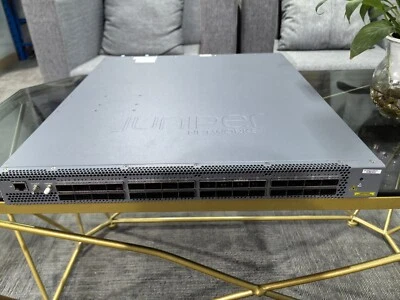 Juniper Networks QFX5200-32C-AFI Ethernet Switch - Image 1 of 4
