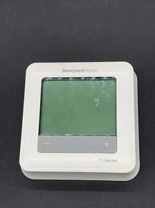 Honeywell Home Pro Series T6 Pro Programmable Thermostat TH6320U2008 - Picture 1 of 2