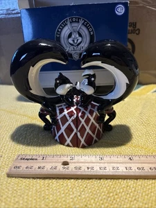 Pepe le Pew Salz und Pfefferstreuer / Neu ohne Karton / magnetisch - Bild 1 von 18