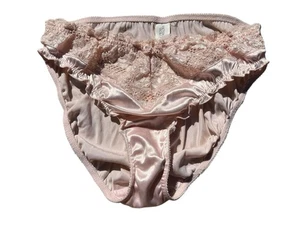 Bragas de bikini de encaje rosa satinado M segunda piel Victoria's Secret 1997 de colección - Imagen 1 de 8