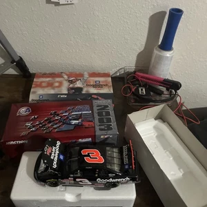 2003 Dale Earnhardt #3 GM Goodwrench Service Plus/Richmond Race 2000 Monte Carlo - Bild 1 von 12