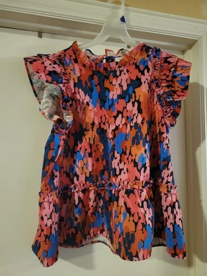 Blusa floral grande Mud Pie para mujer con volantes sin mangas cuello redondo Foto 1 de 4