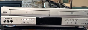 Panasonic PV-D4734S Lettore Combo DVD VCR VHS 4 Testine Hi-Fi con Telecomando Vedi Descrizione - Foto 1 di 9