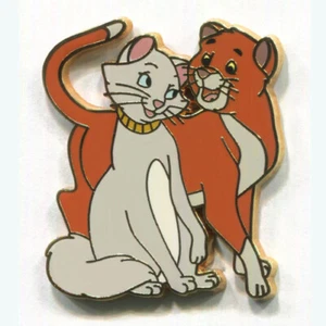 Disney Pins Duchess & Thomas The Aristocats Booster Pin Disney Cats - Picture 1 of 1